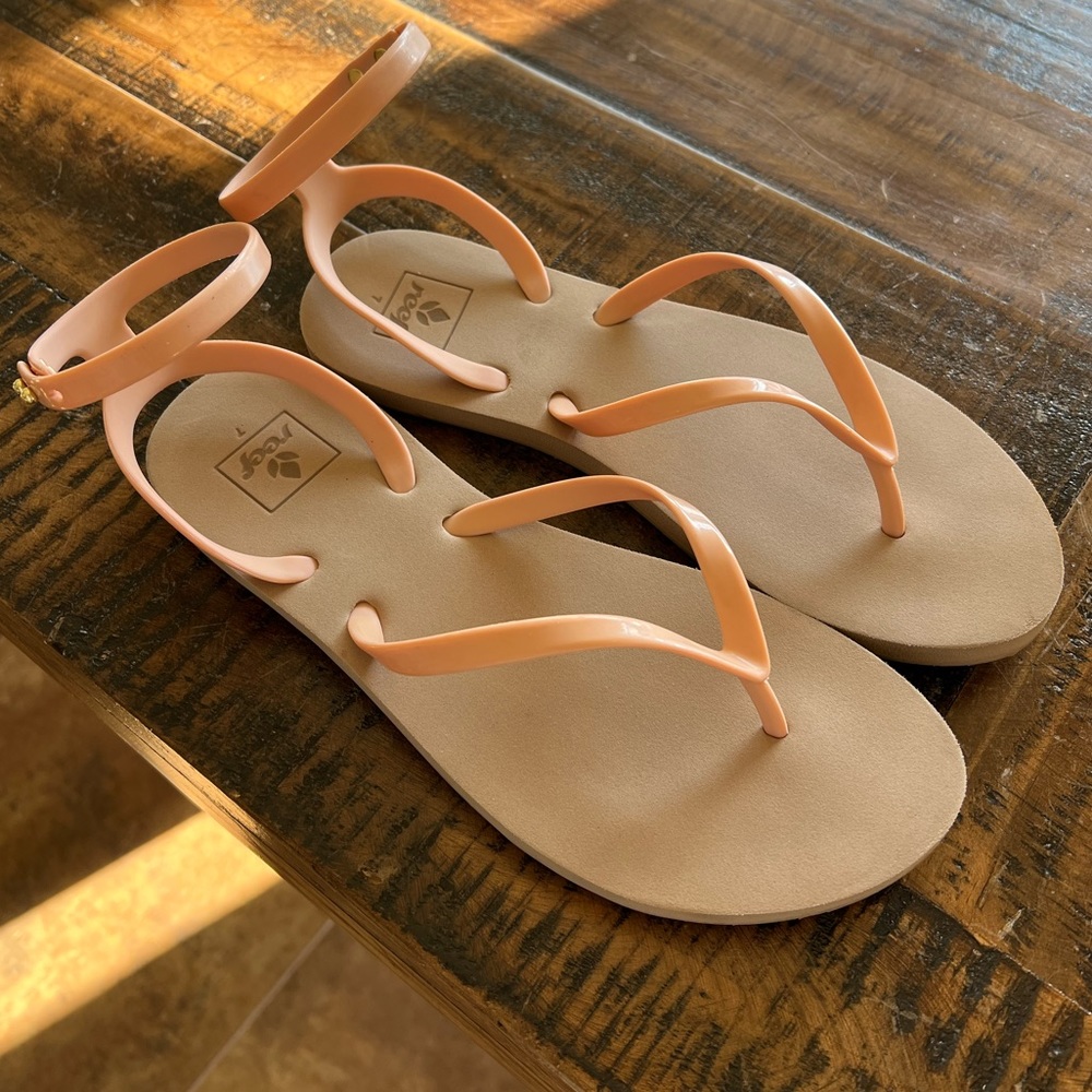 New Reef flip flops